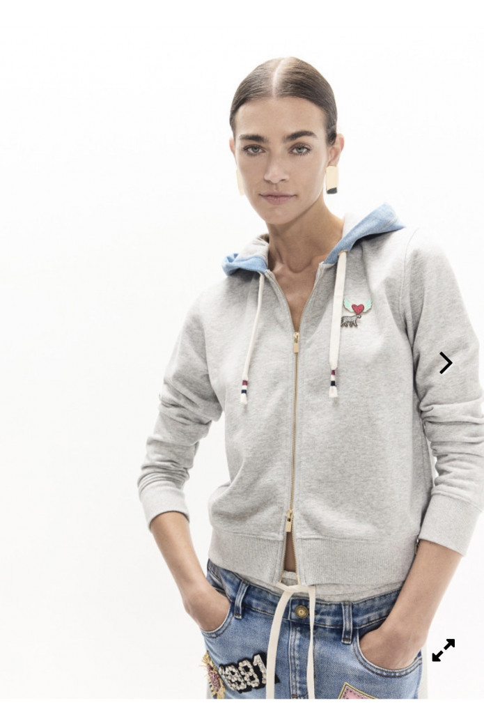 Sudadera Denim con Capucha y Pins Lola Casademunt | FriendsnShop