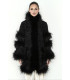 Abrigo Coyote Plumas Negro Odette Álvarez | FriendsnShop