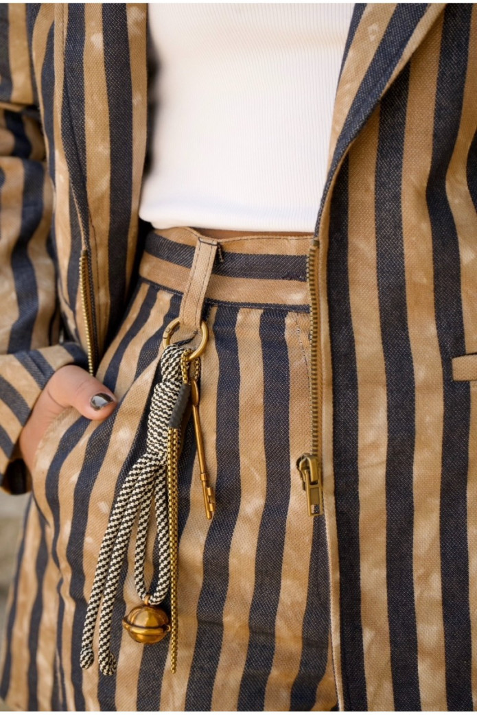 Short Raya Marrón Highly Preppy | FriendsnShop