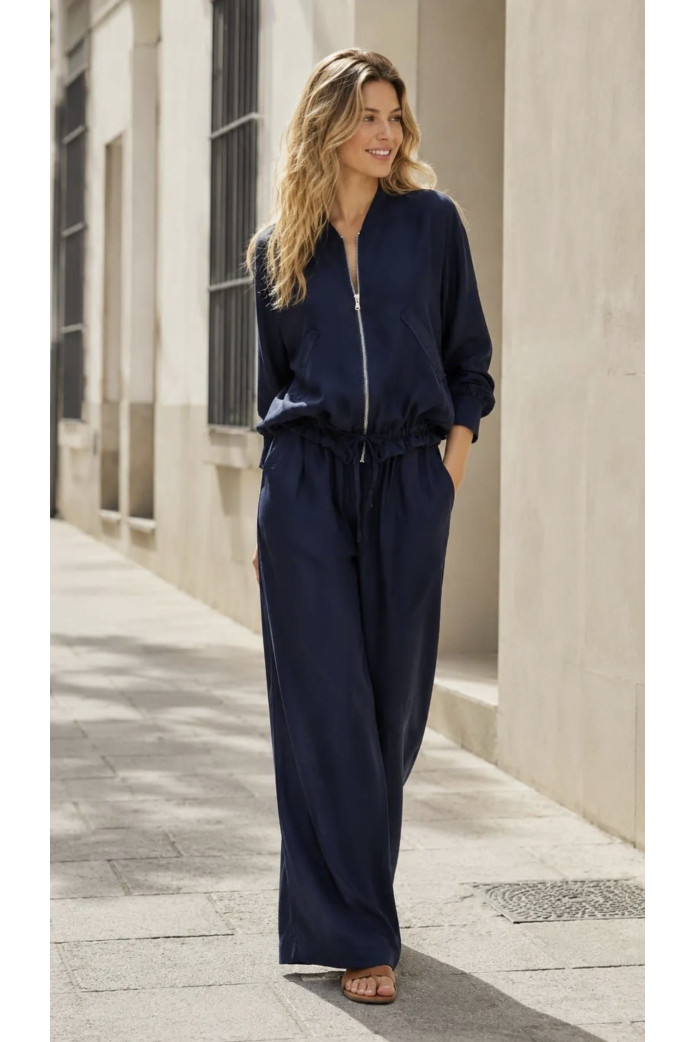 Pantalón Recto Viscosa Satinada  | FriendsnShop