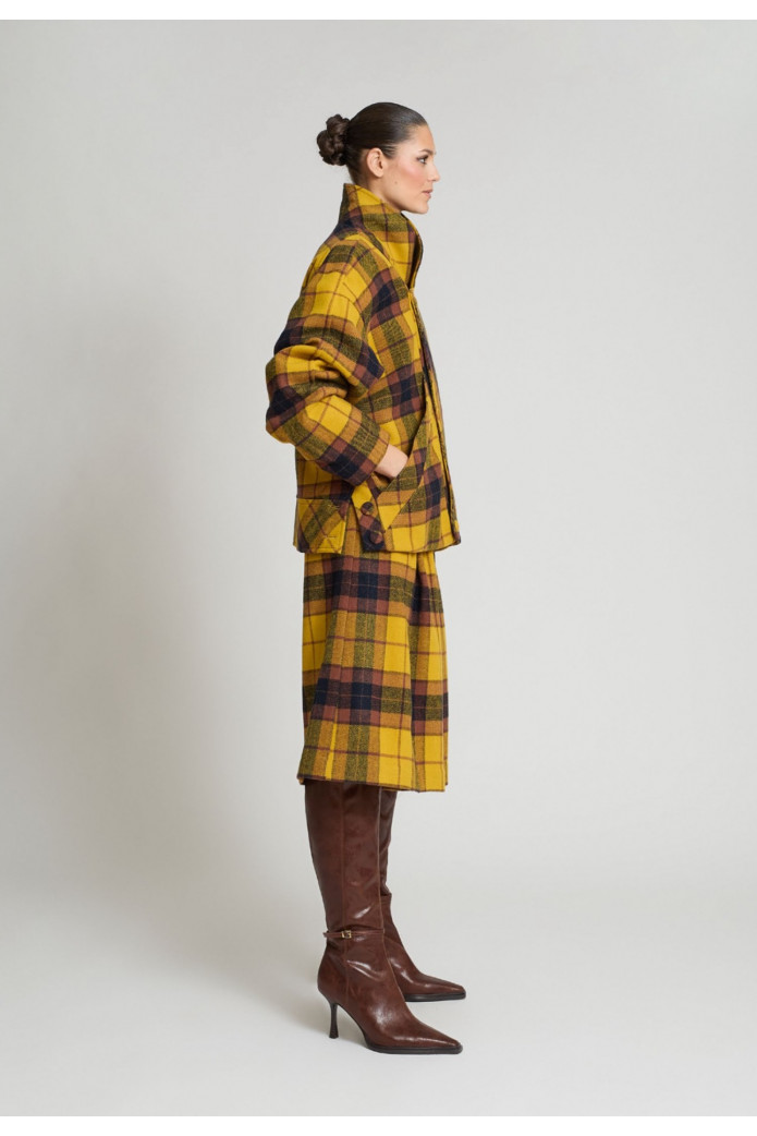 Chaqueta Nerea Zaitegui de cuadros amarilla