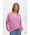 Jersey de punto con escote en pico Lola Casademunt – Casual y moderno