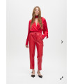 Pantalón jogger efecto piel Lola Casademunt – Rojo vibrante y moderno