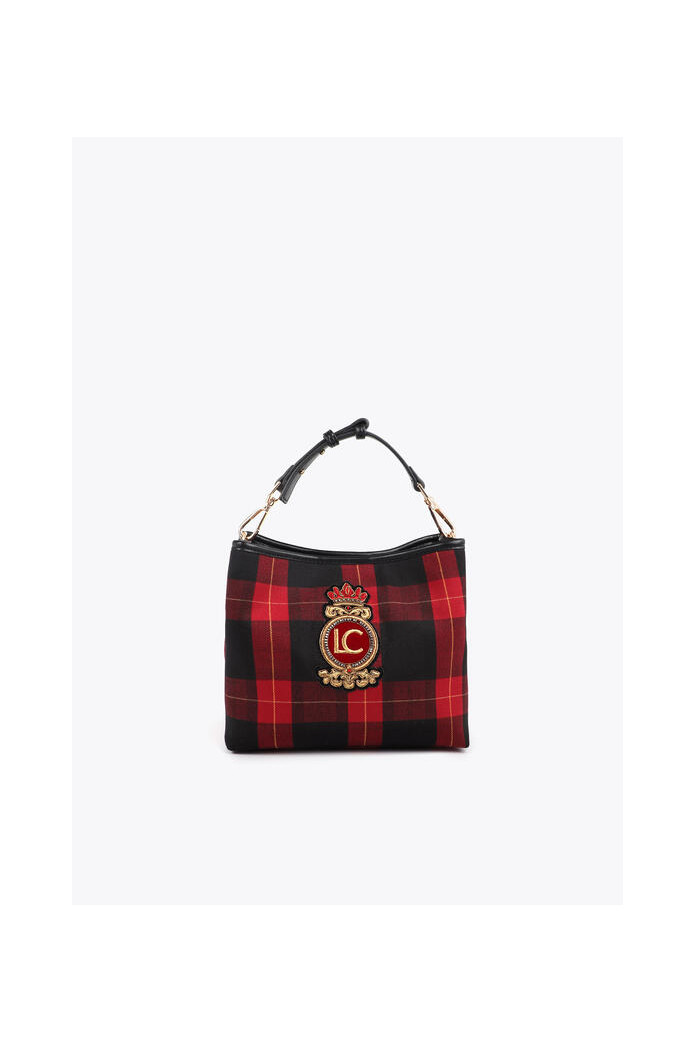 Bolsito tejido cuadros con parche escudo rojo-negro – Lola Casademunt