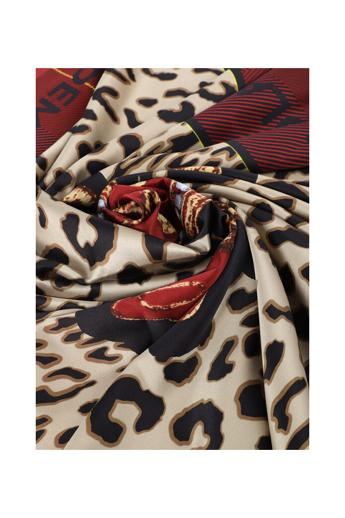 Pañuelo animal print y tartán rojo-negro – Lola Casademunt