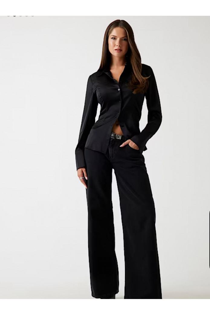 Camisa satén negra Guess corte slip – Elegancia y sofisticación
