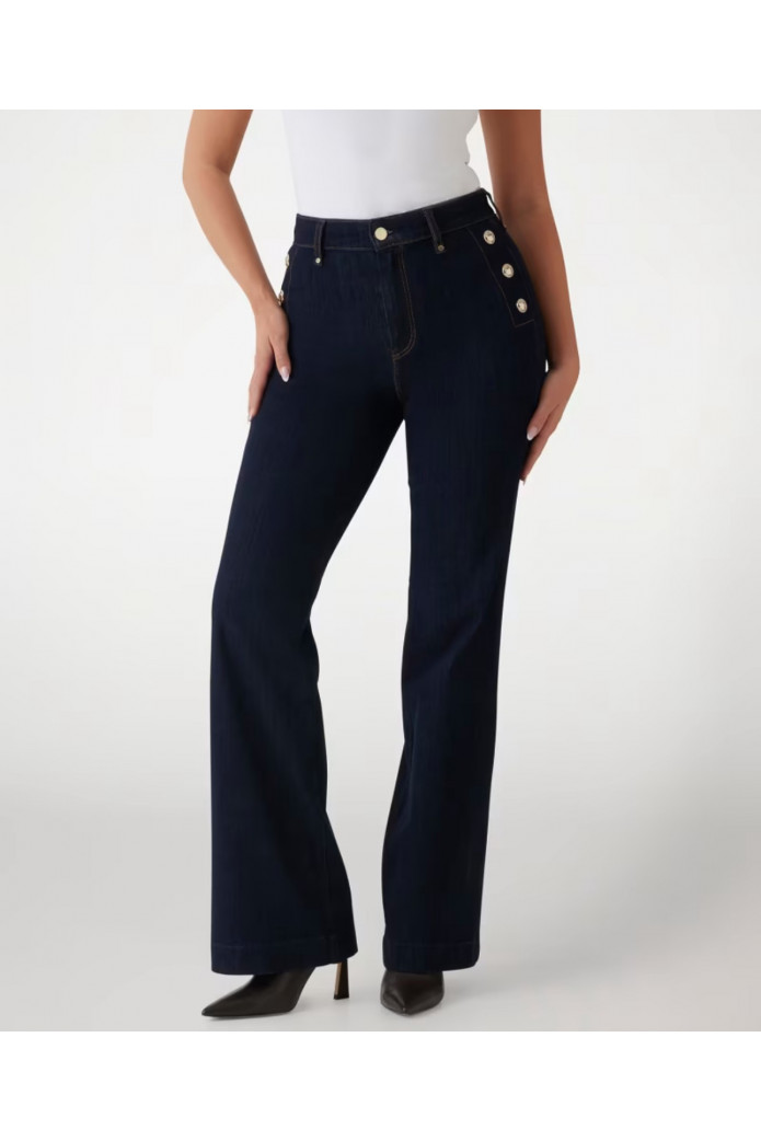 Vaqueros Chinos New Faye Guess – Estilo y comodidad