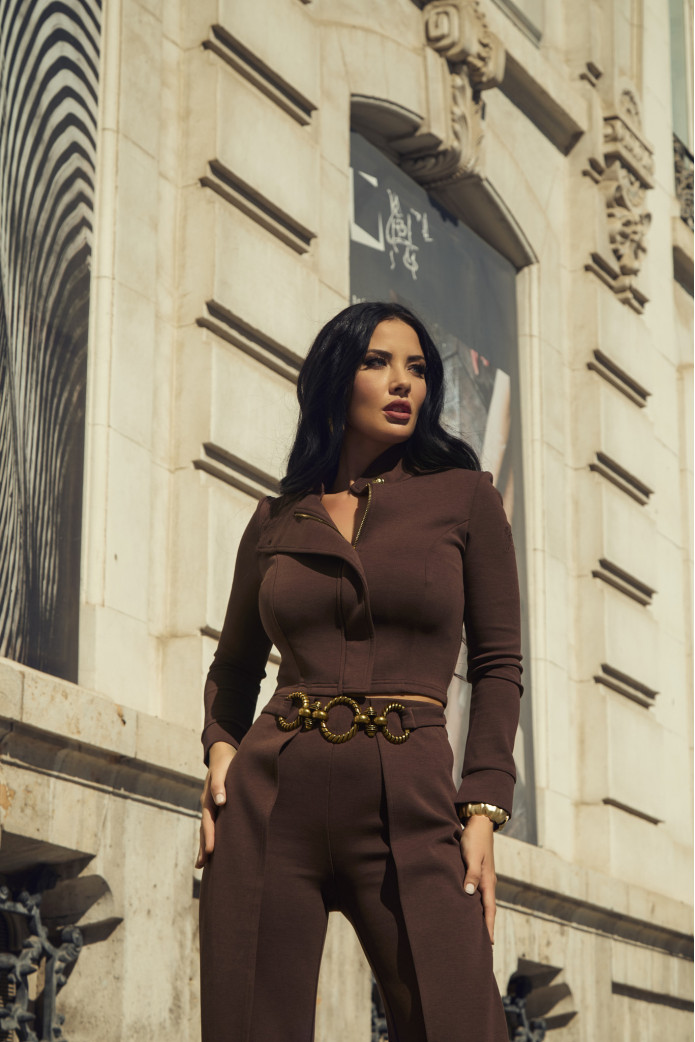Conjunto Grandidierita Camaleonica – Moda mujer otoño invierno elegante y moderna