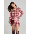 Vestido Guinda Dress by Fetiche Suances – Elegancia y estilo en tartán rosa