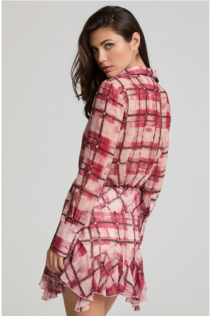 Vestido Guinda Dress by Fetiche Suances – Elegancia y estilo en tartán rosa