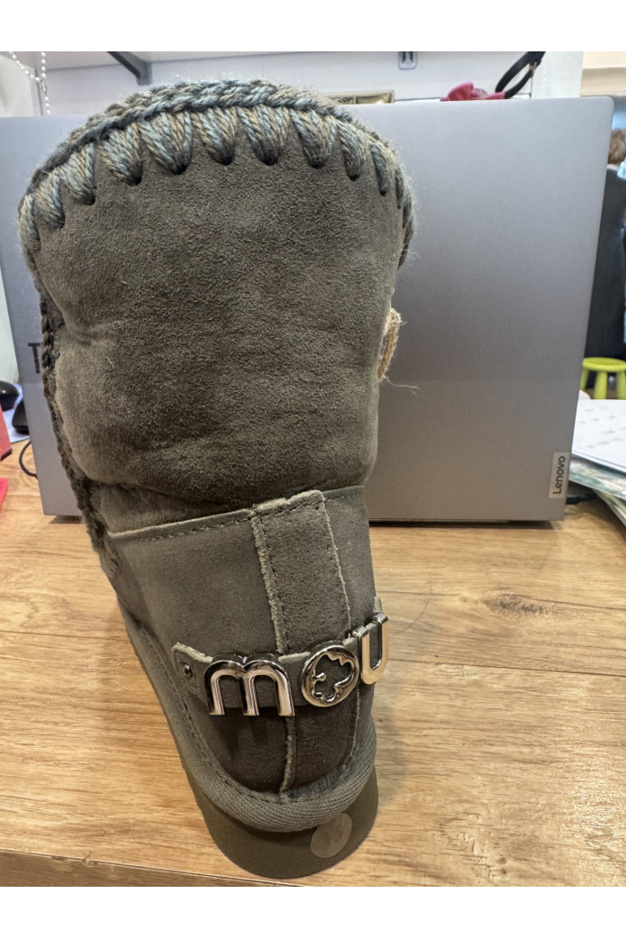 Botas Eskimo Inner Wedge Big Metal Logo Verde Kaki de MOU – Diseño artesanal, confort y estilo exclusivo